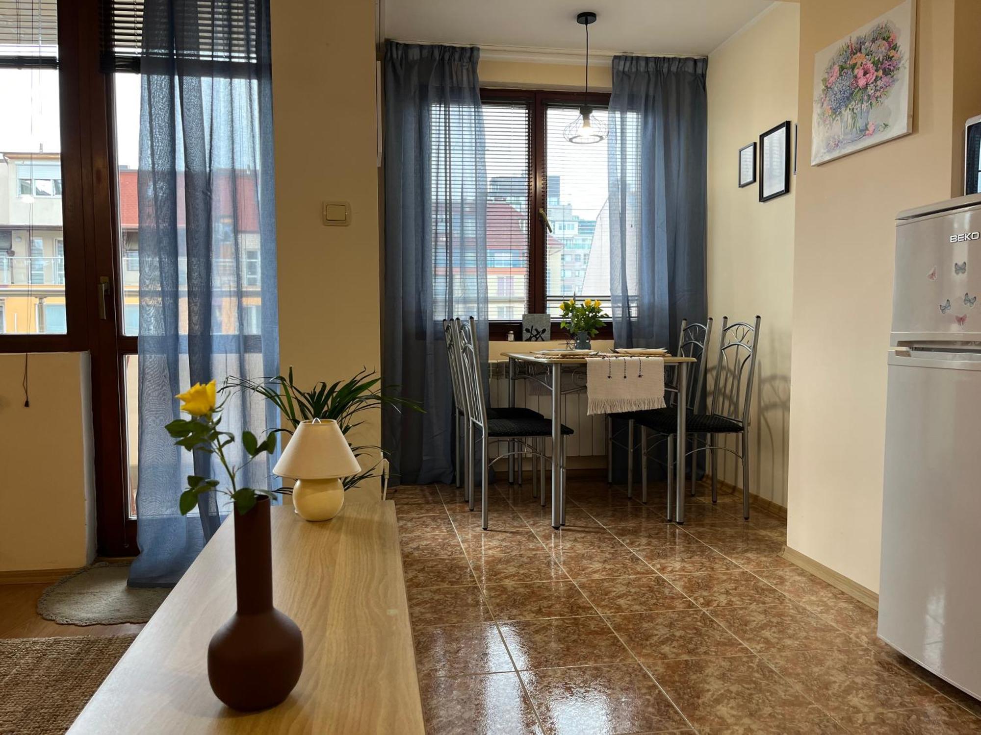 Flowers Apartament