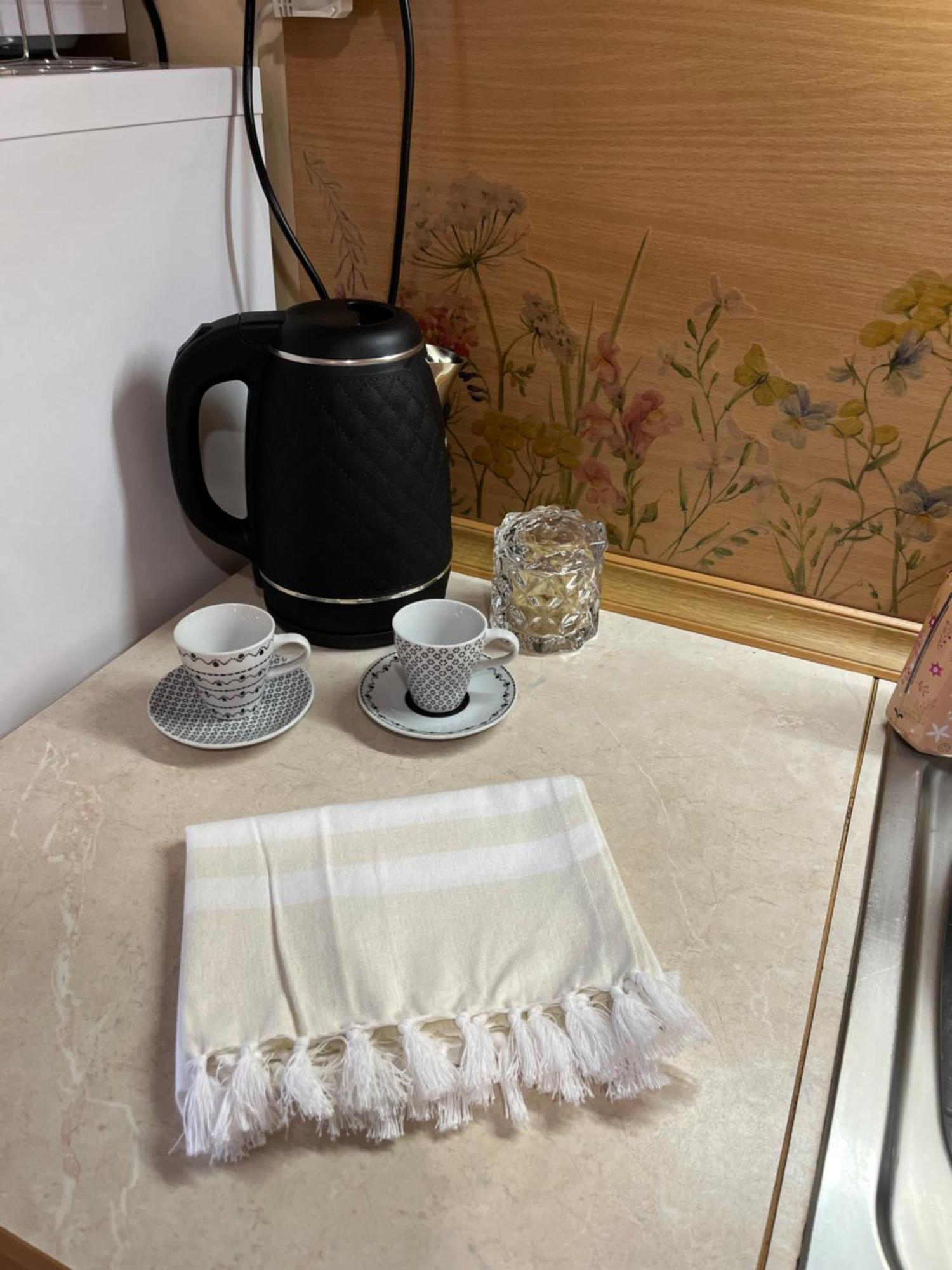 Flowers Apartment