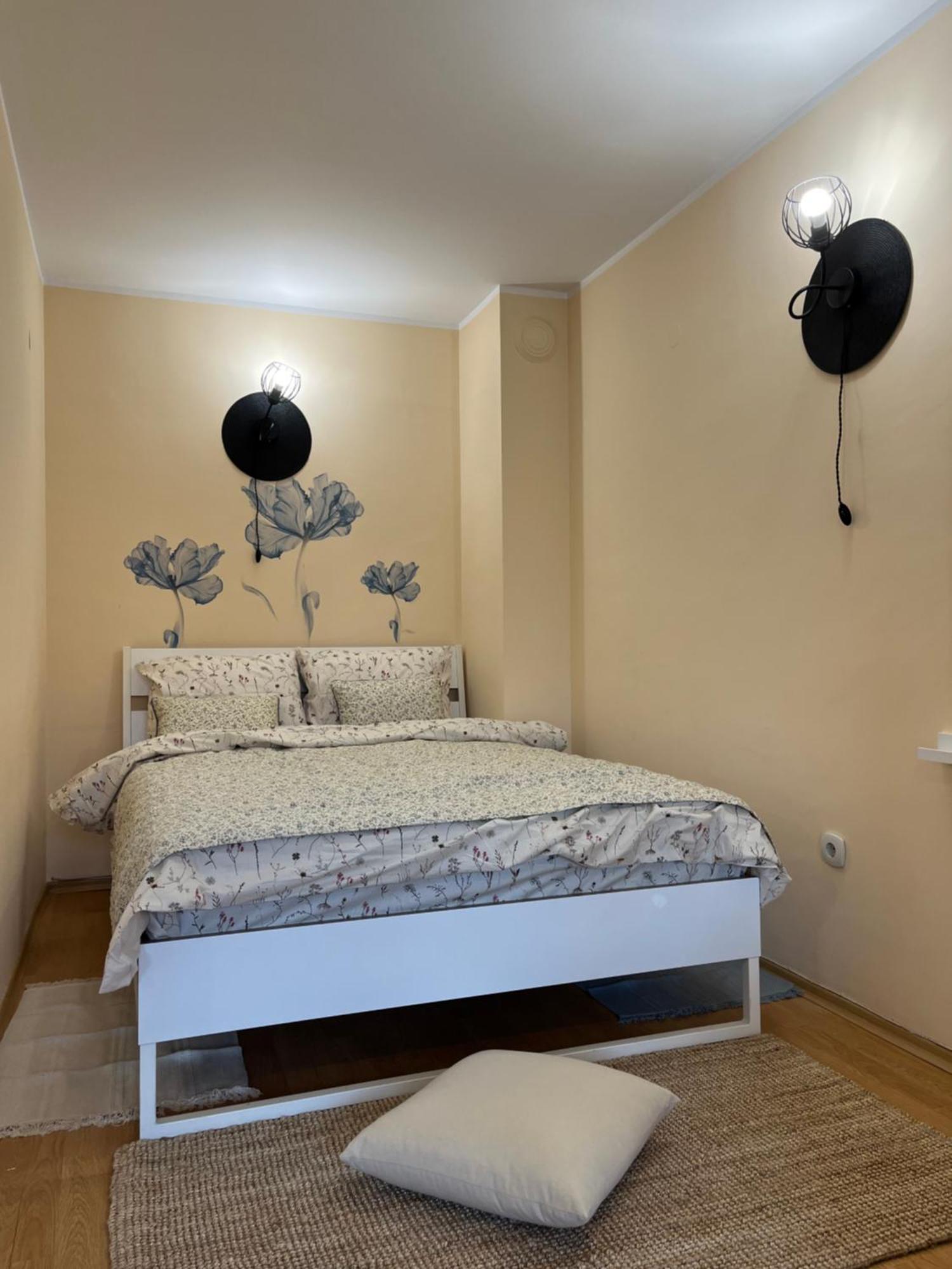 Flowers Apartment *